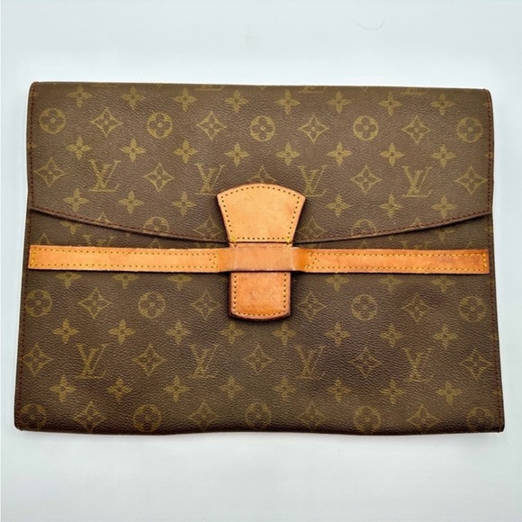 Louis Vuitton Accessories - Louis Vuitton authentic vintage Pochet Diplomat